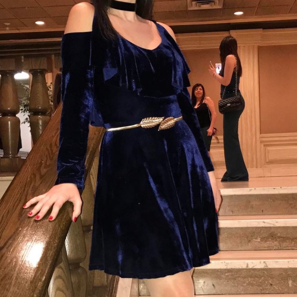 Elegant Velvet Off-Shoulder Dress